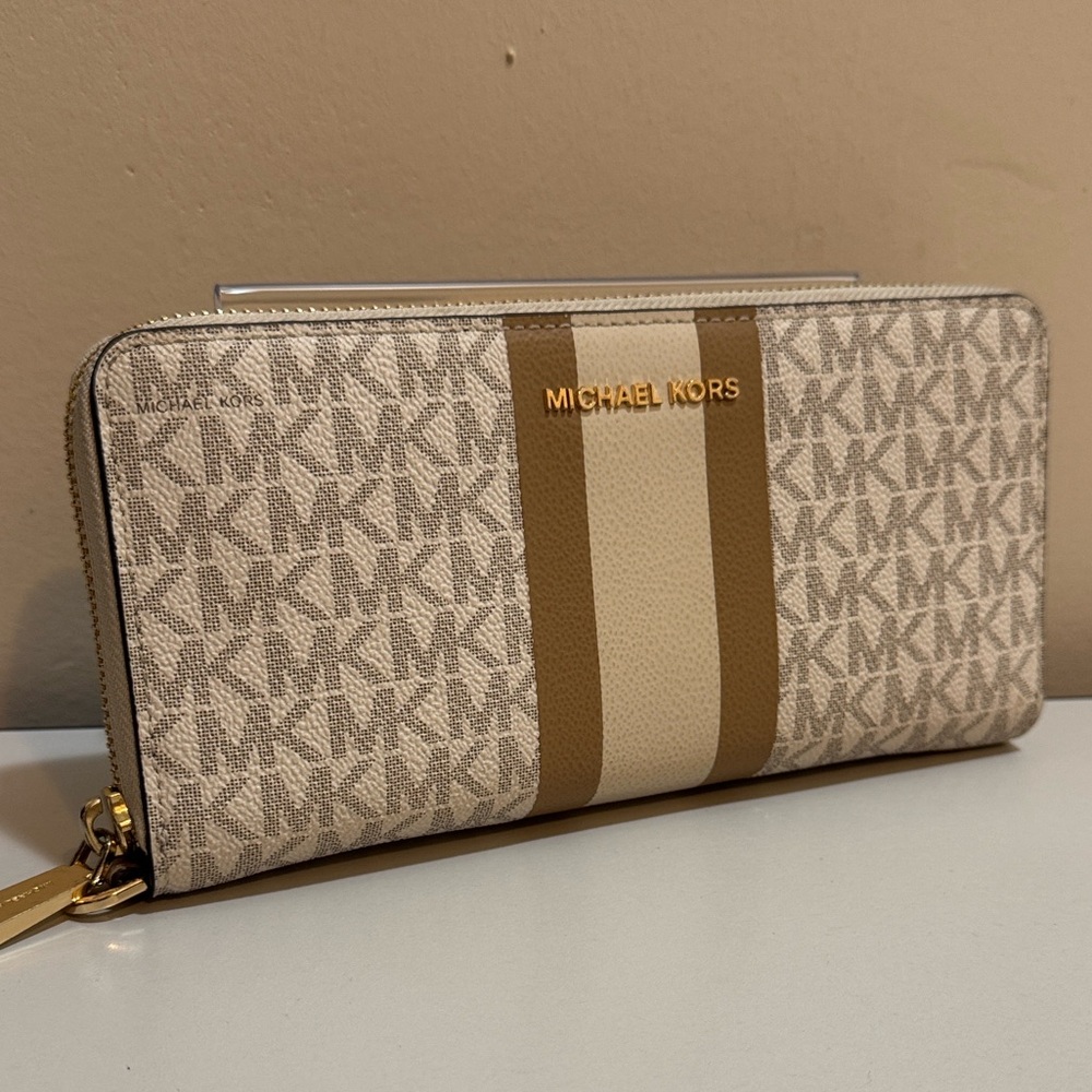 Michael Kors Cream and Gold Zip-Around Wallet